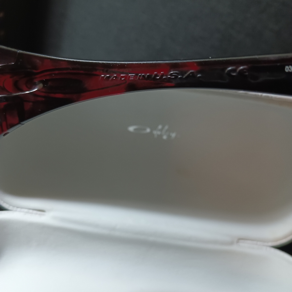 Oakley Speechless Sunglasses - Picture 8 of 12
